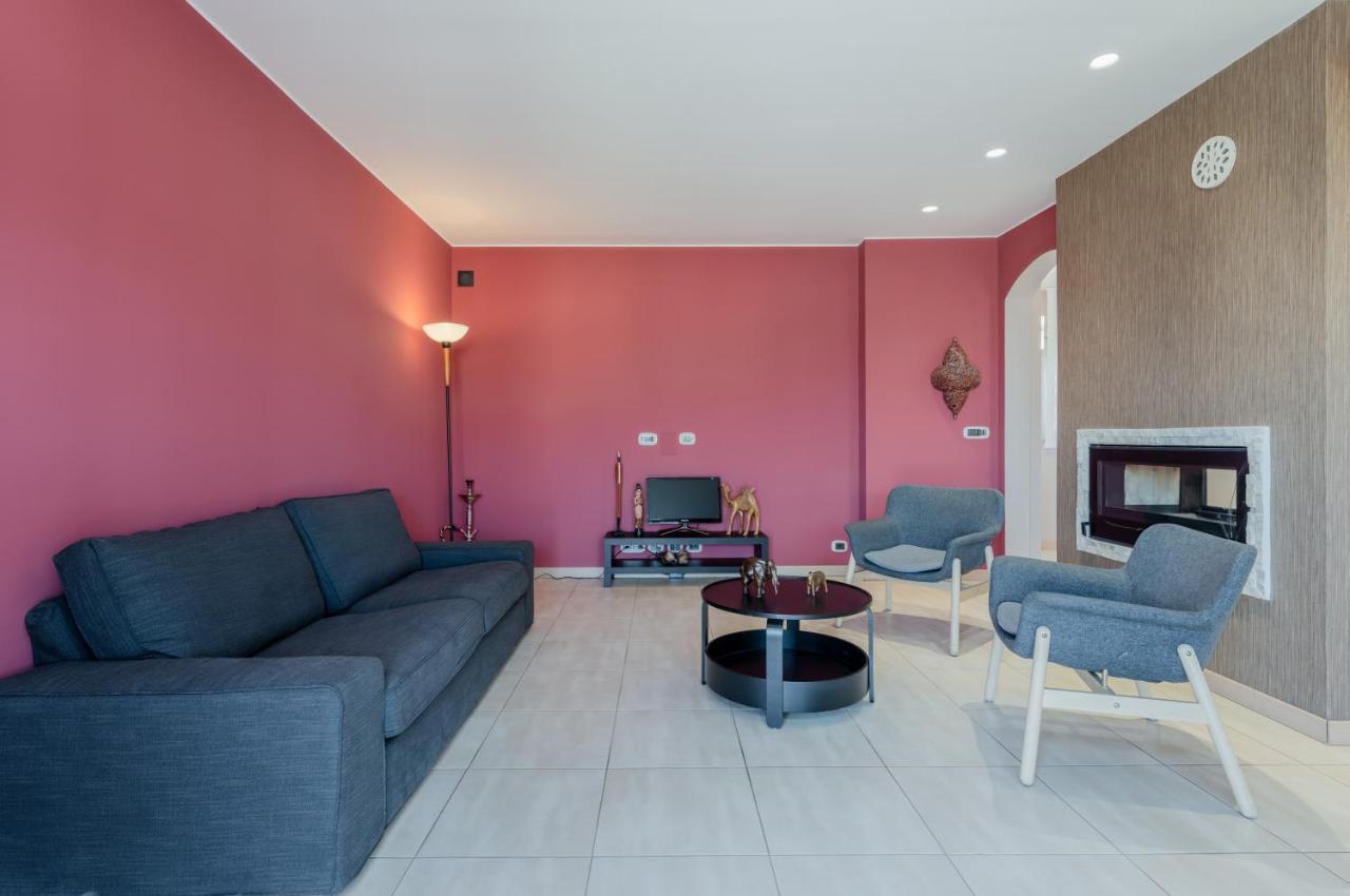 Etna View Superior Flat With Terrace And Jacuzzi Apartment Катания Екстериор снимка
